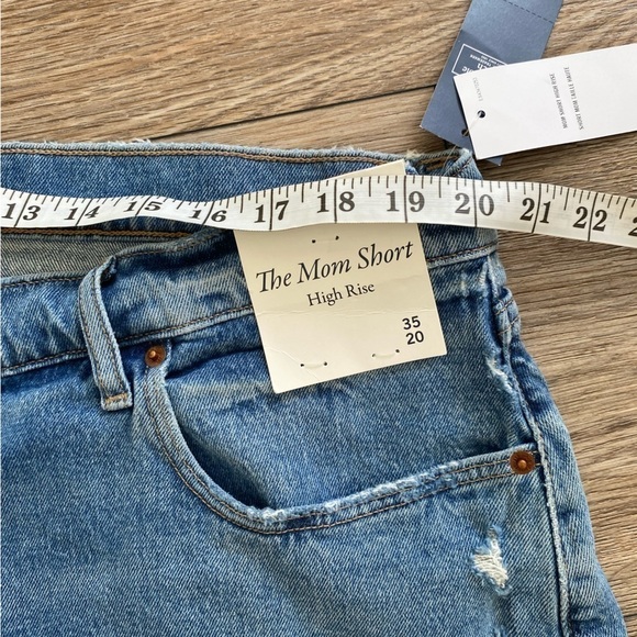 NWT Abercrombie & Fitch The Mom Shorts High Rise Distressed Women’s 35 - Picture 9 of 14